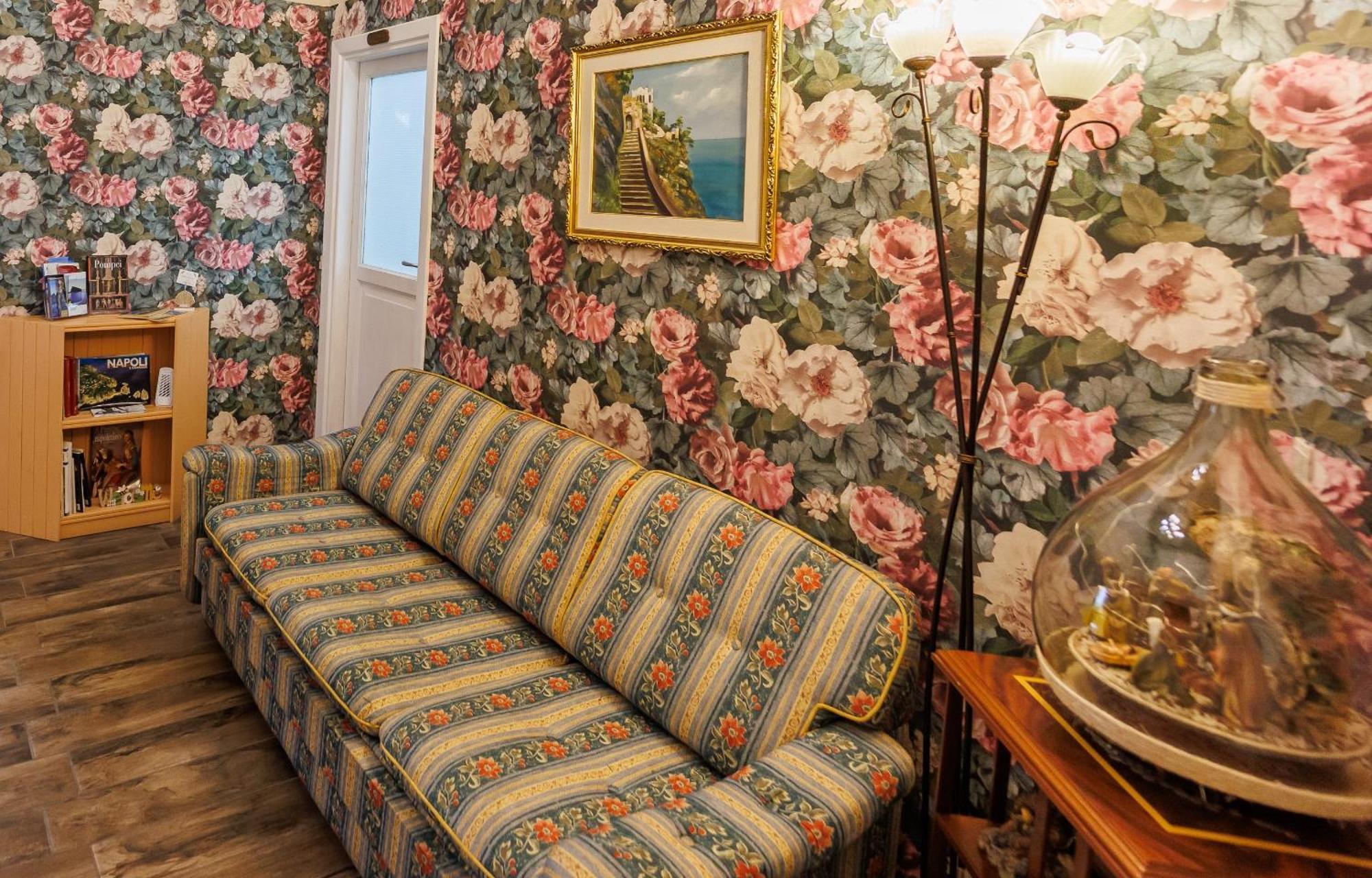 B&B Bella 'Mbriana Simona Naples Extérieur photo