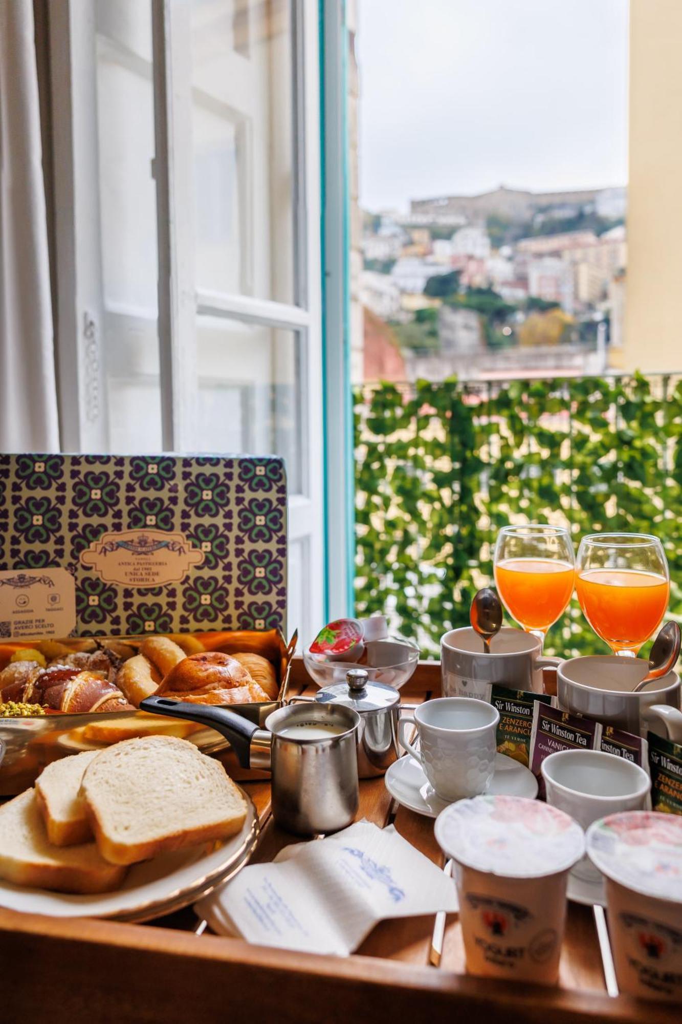 B&B Bella 'Mbriana Simona Naples Extérieur photo
